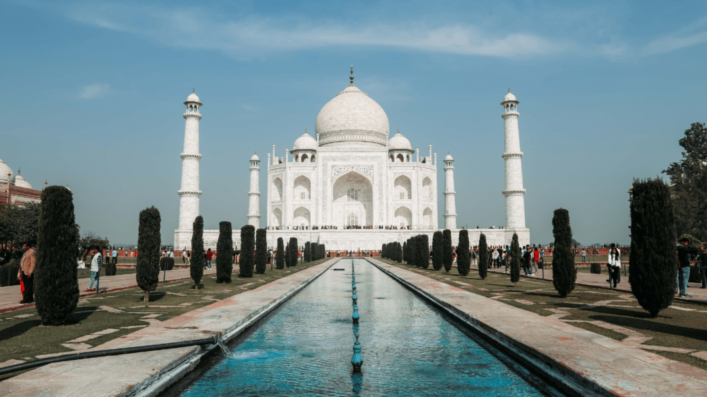 Taj mahal after mansoon